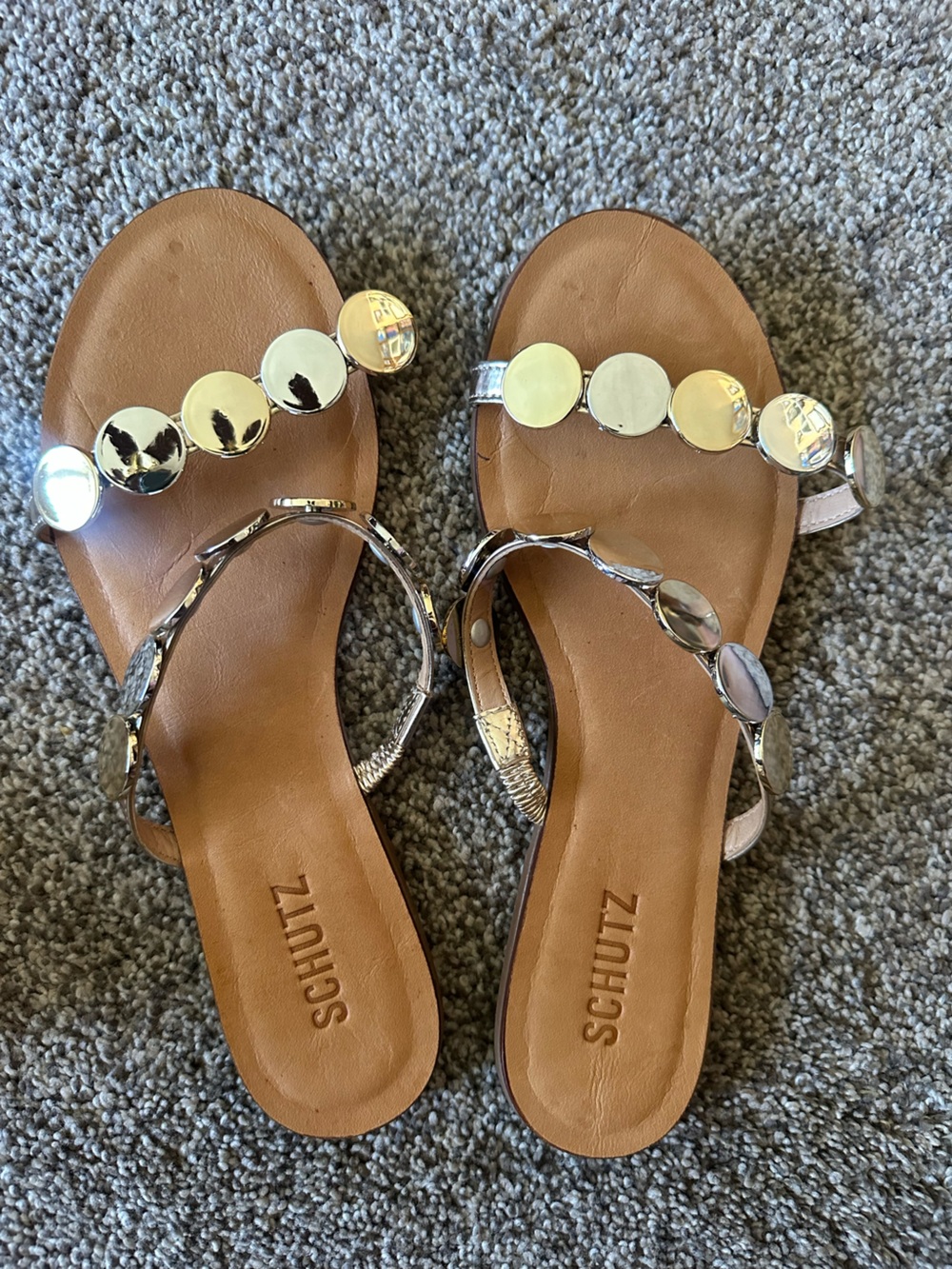 SCHUTZ Silver Metallic Disc Toe-Loop Sandals